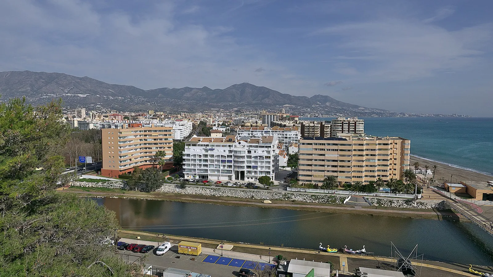Fuengirola coastline and buildings viewed from above